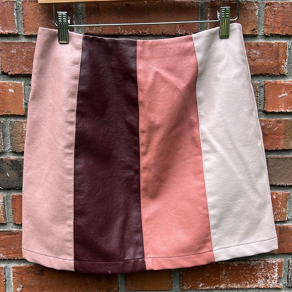 Francesca’s Collection Faux Leather Pink Mini Skirt Size M